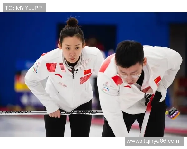 冰壶赛场步步为营 我国混双组合五连胜确定小组第一