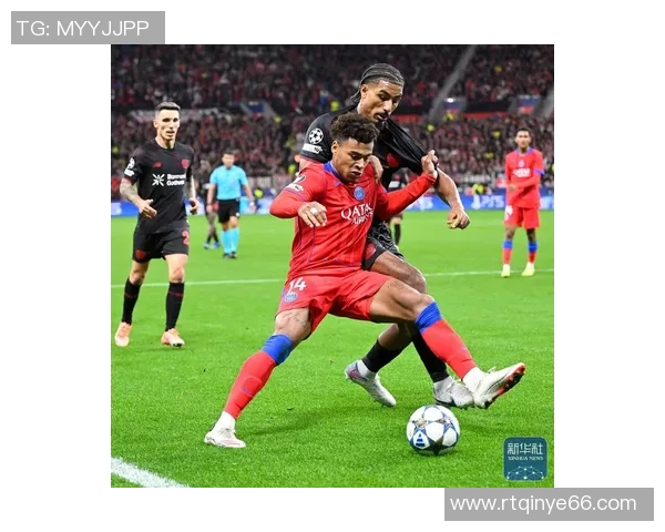 图片报：勒沃库森遭受屡次意外事件，抵达曼市时已延误数小时